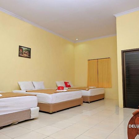 Zen Rooms B Walk Batu Malang Exterior foto