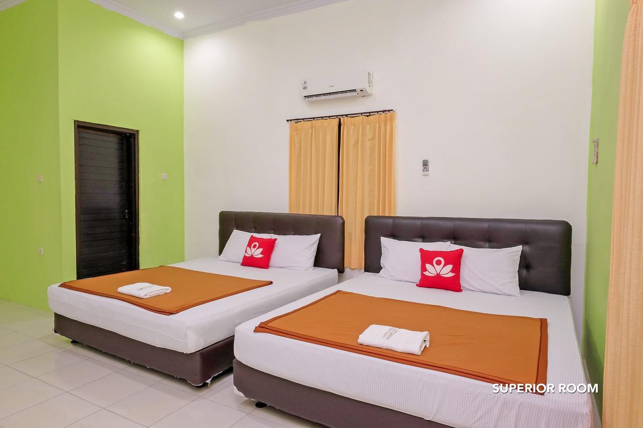 Zen Rooms B Walk Batu Malang Exterior foto